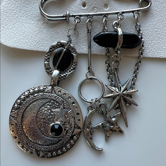 Free People Silver Carry On Dangle Pin Brooch with Black Accents - Picture 3 of 3